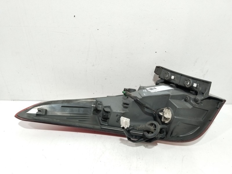 Recambio de piloto trasero derecho para hyundai i40 cab bluedrive referencia OEM IAM 924023Z6  