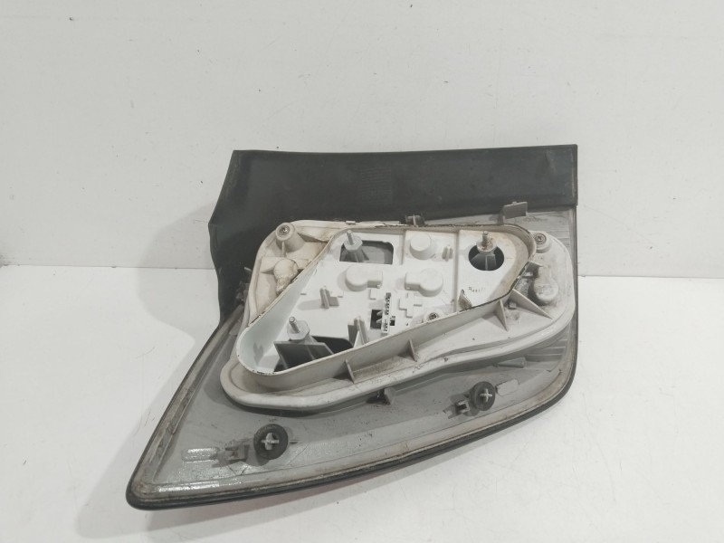 Recambio de piloto trasero derecho para opel astra h berlina enjoy referencia OEM IAM 24451840  