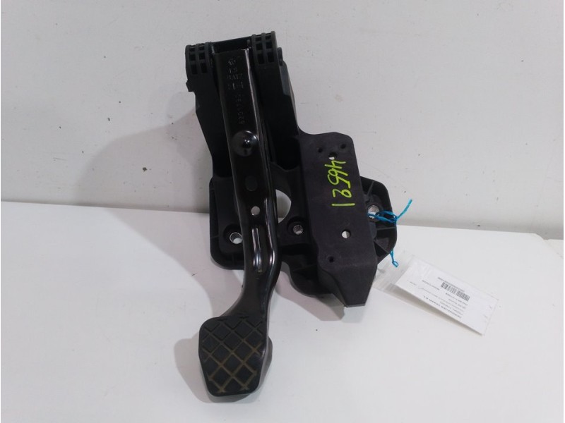 Recambio de pedal freno para volkswagen polo (6r1) advance referencia OEM IAM 6R1721058  