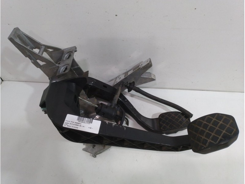 Recambio de pedal embrague para audi a4 avant (8e) 1.8 t referencia OEM IAM 8E1721316  