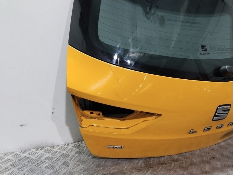 Recambio de porton trasero para seat leon sportstourer (kl8) style referencia OEM IAM 5F9827024  AMARILLO
