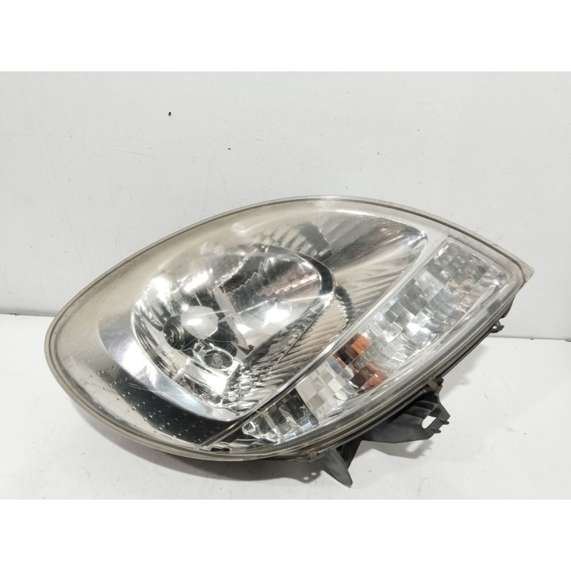 Recambio de faro derecho para nissan kubistar furgoneta (x76) 1.5 dci referencia OEM IAM 89028549  