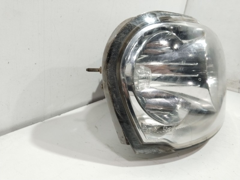 Recambio de faro derecho para tata safari doc 1 referencia OEM IAM 20010100R  20010200R