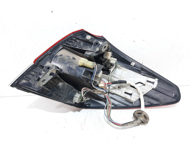 Recambio de piloto trasero izquierdo para subaru legacy kombi/outback b14 outback limited referencia OEM IAM 84912AJ100  