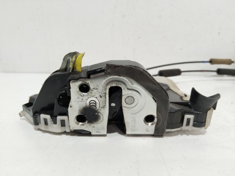 Recambio de cerradura puerta delantera izquierda para toyota prius (_w3_) 1.8 hybrid (zvw3_) referencia OEM IAM 6904052340  