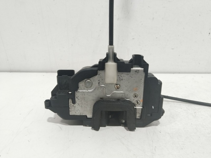 Recambio de cerradura puerta delantera derecha para renault clio iii confort dynamique referencia OEM IAM 300125C  