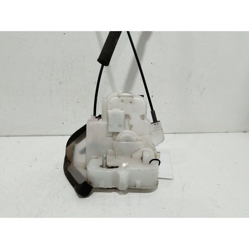 Recambio de cerradura puerta trasera derecha para subaru legacy kombi/outback b14 outback limited referencia OEM IAM 61035AJ020 