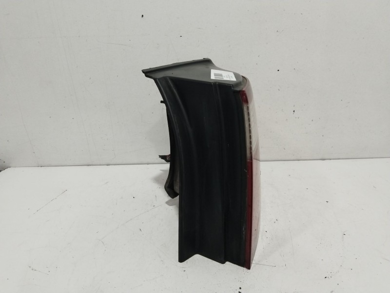 Recambio de piloto trasero derecho para kia carens 2.0 crdi ex monovolumen referencia OEM IAM 0K2JB51150A  