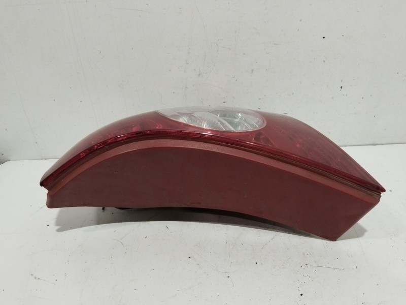 Recambio de piloto trasero derecho para renault clio ii (bb_, cb_) 1.2 lpg referencia OEM IAM 8200071414  