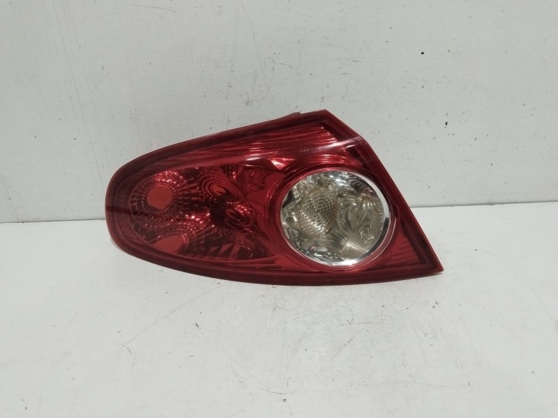 Recambio de piloto trasero izquierdo para daewoo lacetti hatchback (klan) 1.6 referencia OEM IAM 201192L  