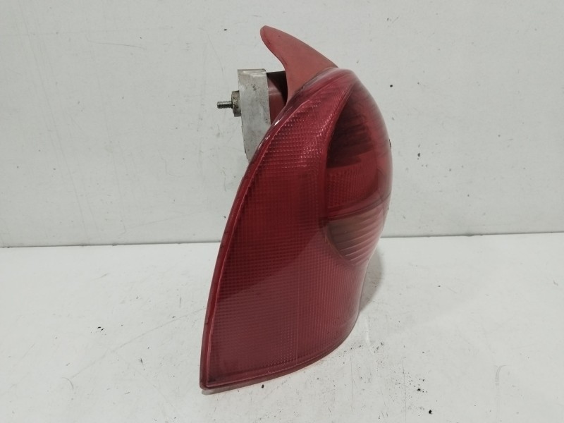 Recambio de piloto trasero izquierdo para renault twingo i (c06_) 1.2 (c066, c068) referencia OEM IAM 67743279  