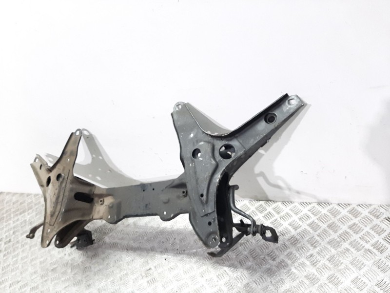 Recambio de puente delantero para ford focus berlina (cak) ambiente referencia OEM IAM 1812821  