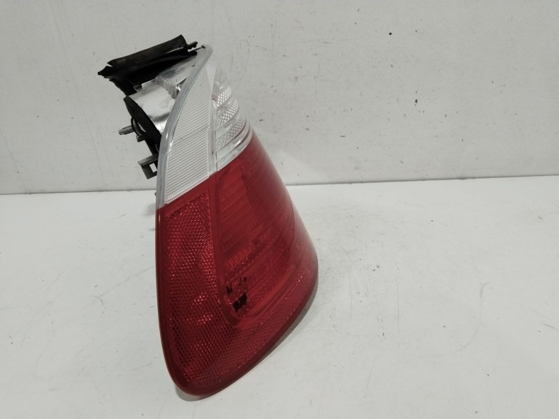 Recambio de piloto trasero izquierdo para bmw serie 3 coupe (e46) 320 ci referencia OEM IAM 8383825  