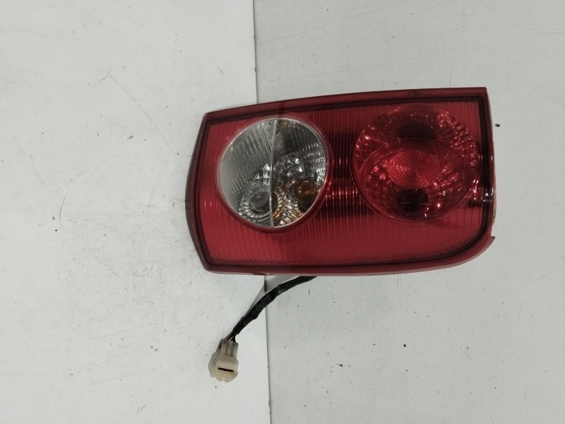 Recambio de piloto trasero derecho para tata safari doc 1 referencia OEM IAM 20020300R  