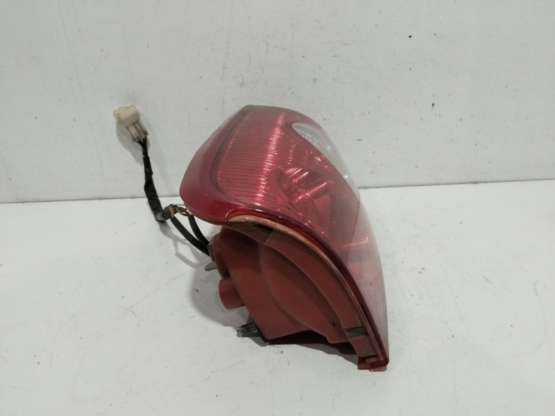 Recambio de piloto trasero derecho para tata safari doc 1 referencia OEM IAM 20020300R  