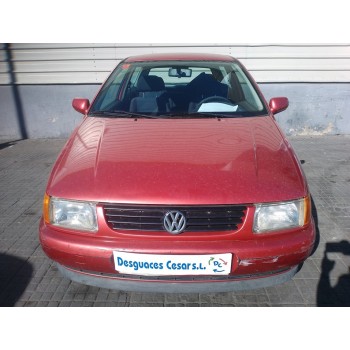 VOLKSWAGEN POLO BERLINA (6N1)