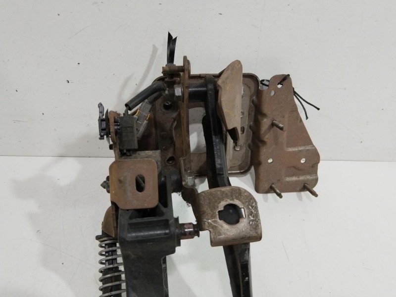 Recambio de pedal embrague para citroën c4 berlina collection referencia OEM IAM 50262212   Recambio de pedal embrague para citroën c4 berlina collection referencia OEM IAM 50262212