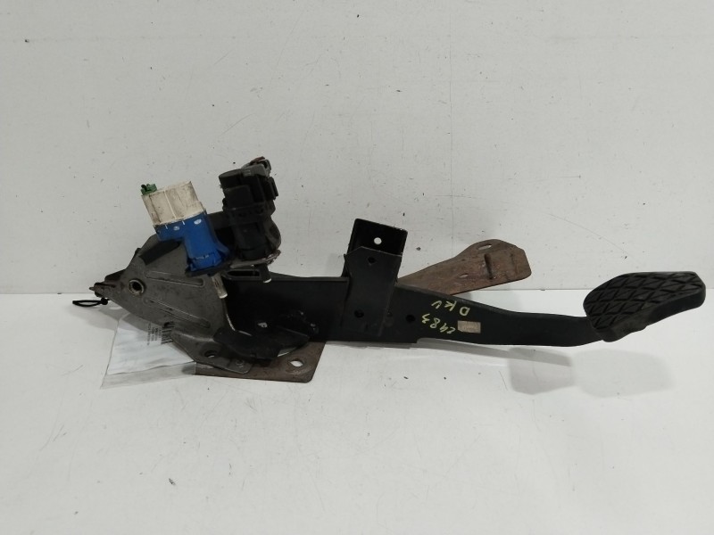 Recambio de pedal freno para mazda 3 berlina (bk) 1.6 crdt active referencia OEM IAM BP8G43300A  