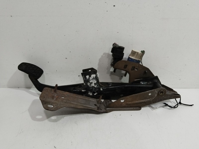Recambio de pedal freno para mazda 3 berlina (bk) 1.6 crdt active referencia OEM IAM BP8G43300A  