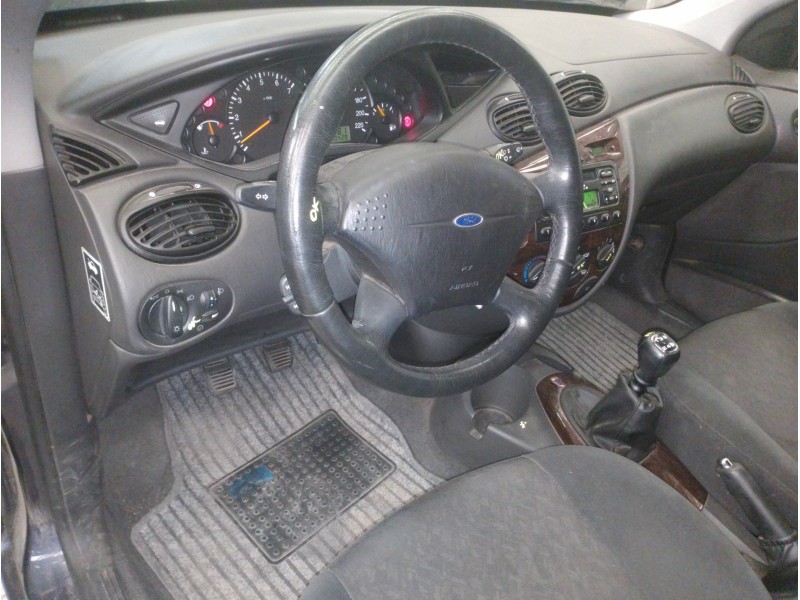 ford focus berlina (cak) del año 2000 ford focus berlina (cak) del año 2000