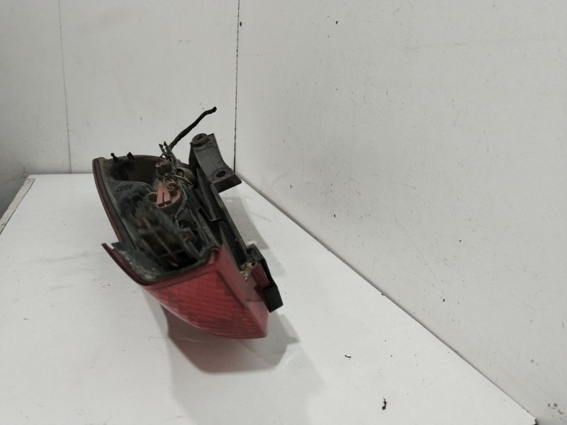 Recambio de piloto trasero izquierdo para nissan note (e11e) acenta referencia OEM IAM 22016752  