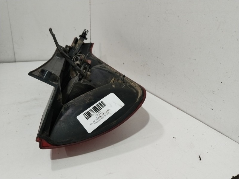Recambio de piloto trasero izquierdo para nissan note (e11e) acenta referencia OEM IAM 22016752  