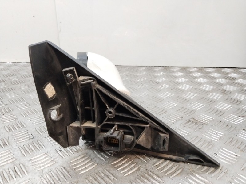 Recambio de retrovisor izquierdo para renault scenic ii 1.4 16v referencia OEM IAM 12354060  