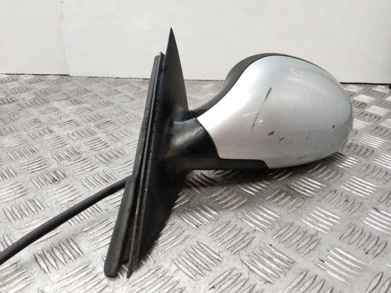 Recambio de retrovisor izquierdo para seat ibiza iii (6l1) 1.9 tdi referencia OEM IAM 876047  