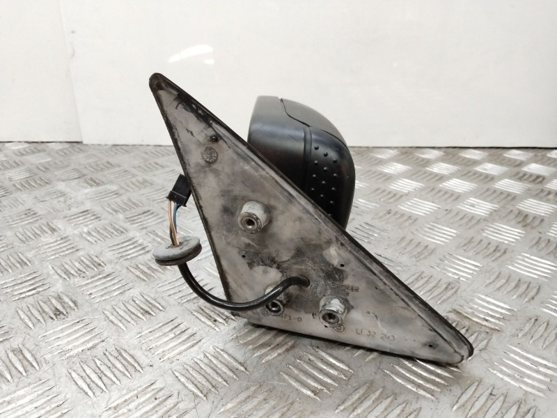Recambio de retrovisor izquierdo para bmw 3 (e36) 318 tds referencia OEM IAM 81444710  