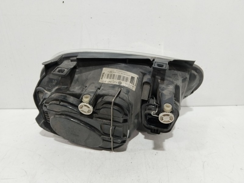 Recambio de faro izquierdo para volkswagen golf iv (1j1) 1.6 16v referencia OEM IAM 1J1941015K  