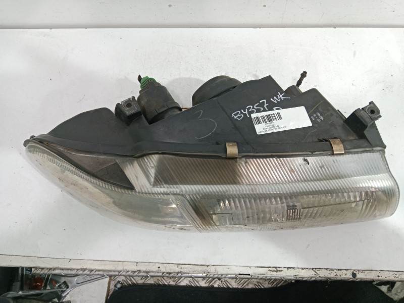 Recambio de faro derecho para chrysler stratus berlina (ja) 2.0 le referencia OEM IAM 04630152  