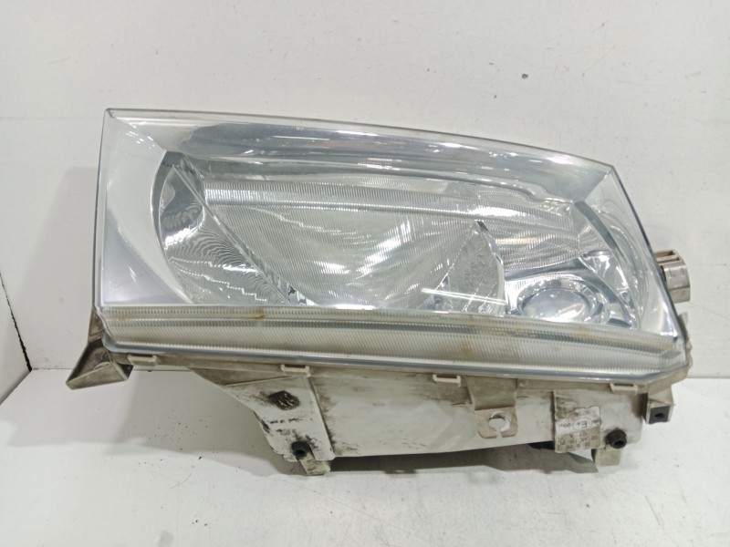 Recambio de faro derecho para skoda octavia i (1u2) 1.9 tdi referencia OEM IAM 1U1941018P  