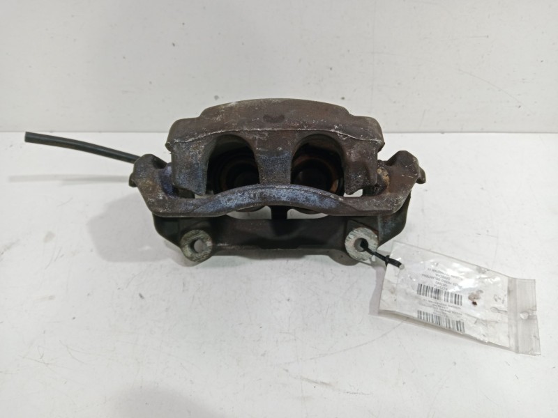 Recambio de pinza freno delantera izquierda para nissan primastar (x..) kasten l1h1 2.7t referencia OEM IAM 687092  