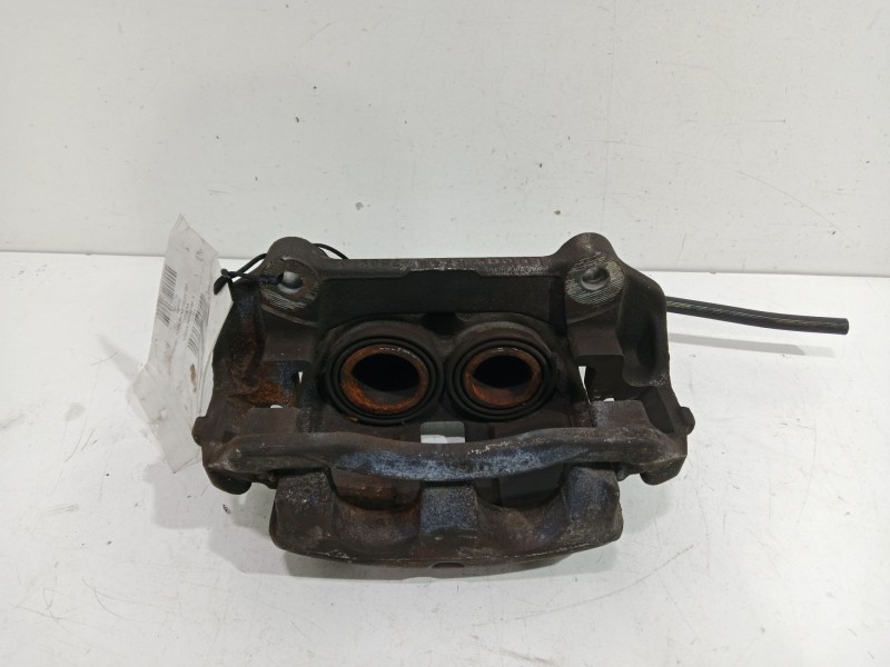 Recambio de pinza freno delantera izquierda para nissan primastar (x..) kasten l1h1 2.7t referencia OEM IAM 687092  