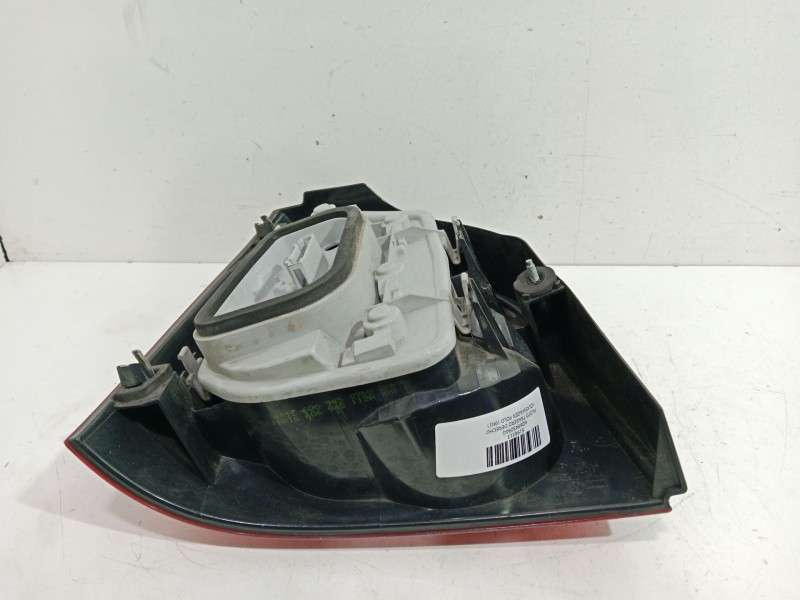 Recambio de piloto trasero derecho para volkswagen polo (9n1) highline referencia OEM IAM 6Q6945096G  