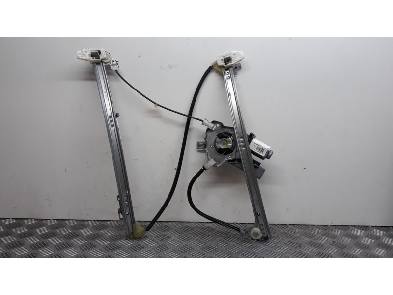 Recambio de elevalunas delantero derecho para citroën xsara berlina 1.6i 16v exclusive referencia OEM IAM 400595  