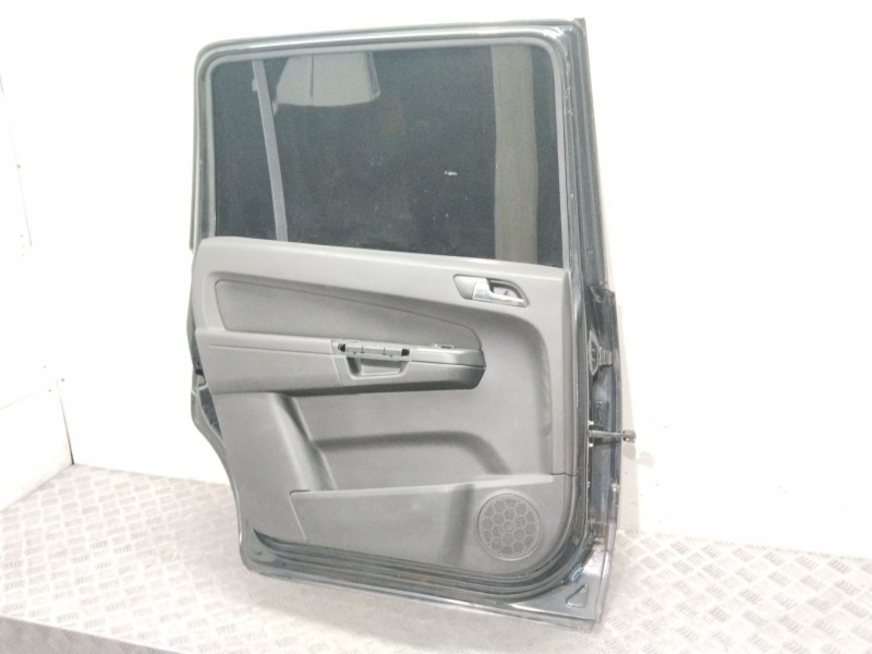 Recambio de puerta trasera izquierda para opel zafira b family referencia OEM IAM 13203015 NEGRO 