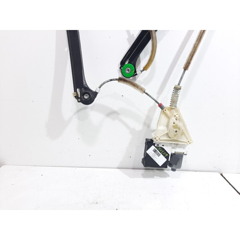 Recambio de elevalunas delantero derecho para ford mondeo berlina (ge) ambiente (06.2003) (d) referencia OEM IAM 8P0959802K  CON