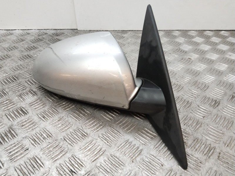 Recambio de retrovisor derecho para nissan primera berlina (p12) acenta referencia OEM IAM 96301AU472  