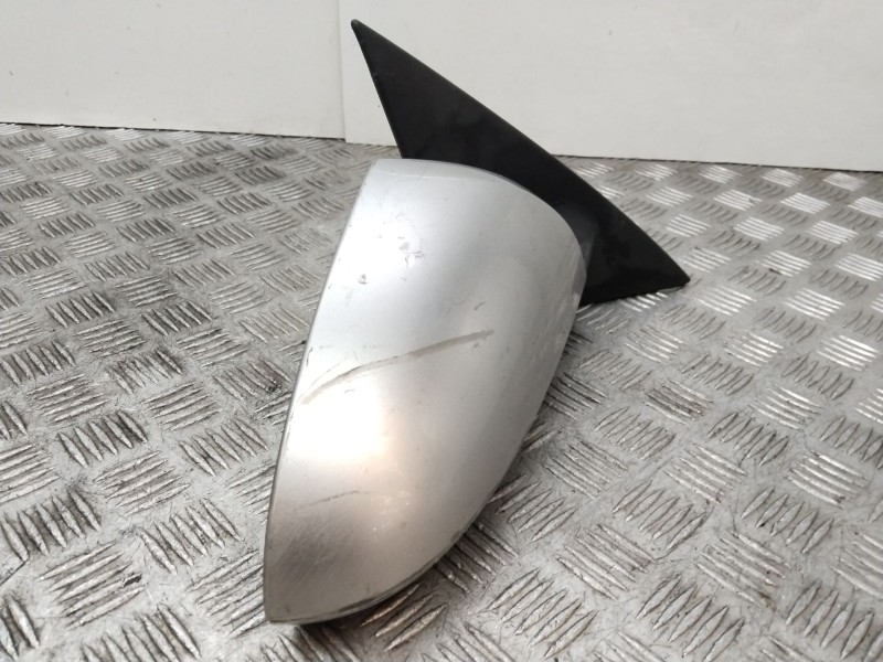 Recambio de retrovisor derecho para nissan primera berlina (p12) acenta referencia OEM IAM 96301AU472  