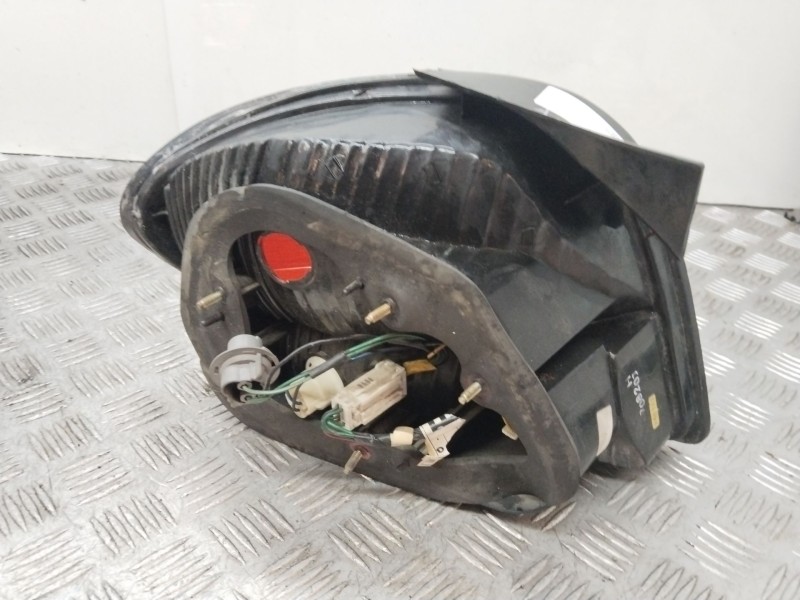 Recambio de piloto trasero derecho para hyundai coupe (j2) 1.6 fx coupe referencia OEM IAM 9242027510  