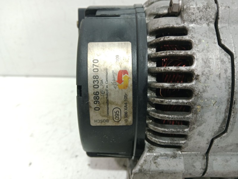 Recambio de alternador para volkswagen polo berlina (6n1) básico referencia OEM IAM 0986038070  