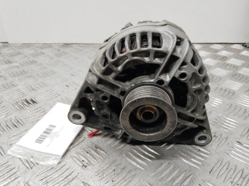 Recambio de alternador para opel zafira / zafira family b (a05) 2.0 (m75) referencia OEM IAM 90561168  