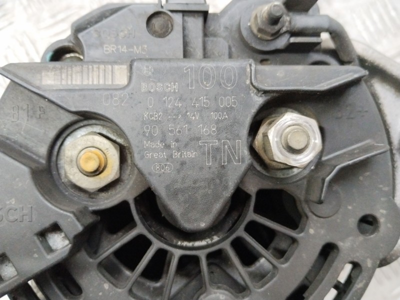 Recambio de alternador para opel zafira / zafira family b (a05) 2.0 (m75) referencia OEM IAM 90561168  