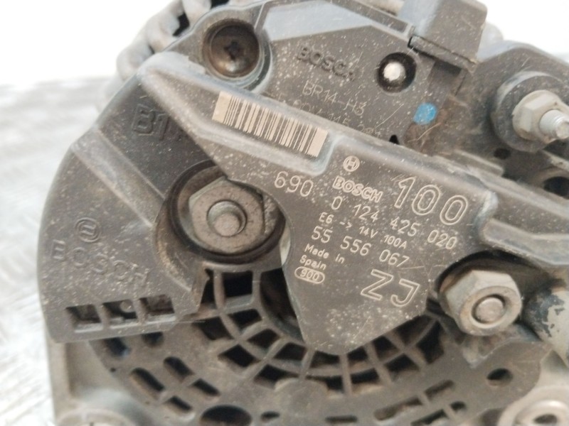 Recambio de alternador para opel astra h gtc (a04) 1.6 (l08) referencia OEM IAM 55556067  