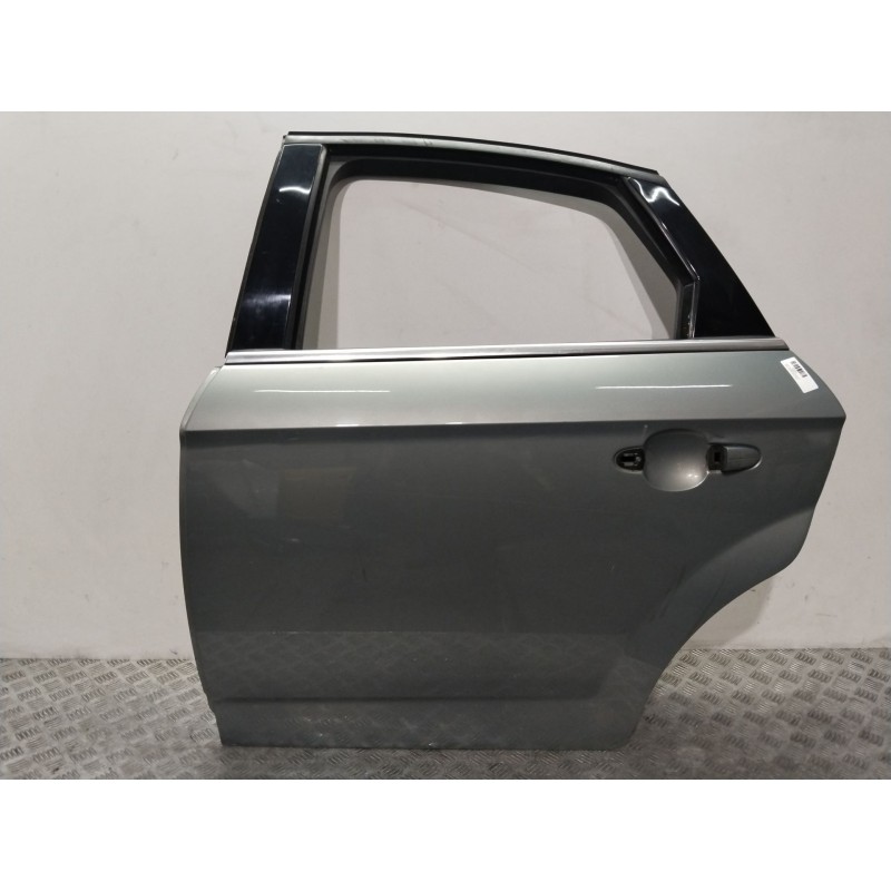 Recambio de puerta trasera izquierda para ford mondeo ber. (ca2) ghia referencia OEM IAM 1694252  