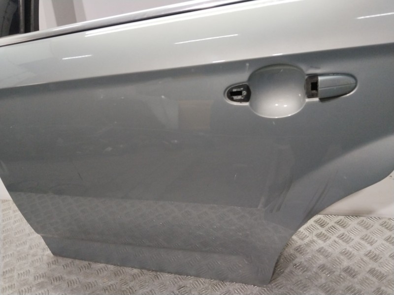Recambio de puerta trasera izquierda para ford mondeo ber. (ca2) ghia referencia OEM IAM 1694252  