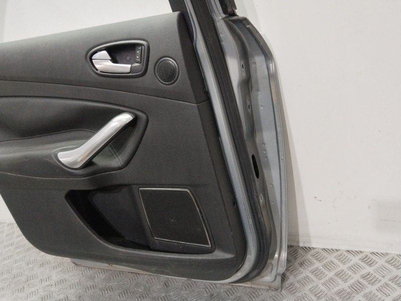Recambio de puerta trasera izquierda para ford mondeo ber. (ca2) ghia referencia OEM IAM 1694252  