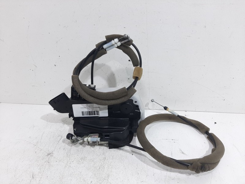 Recambio de cerradura puerta trasera izquierda para nissan leaf basis referencia OEM IAM E71145208  