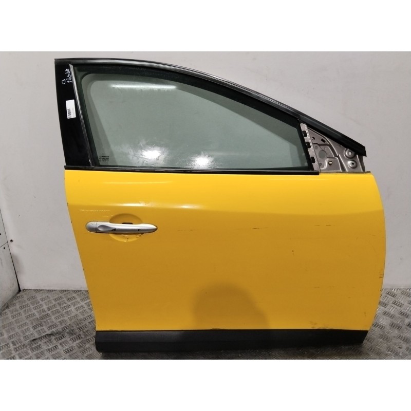 Recambio de puerta delantera derecha para renault megane iii berlina 5 p dynamique referencia OEM IAM 801009742R  